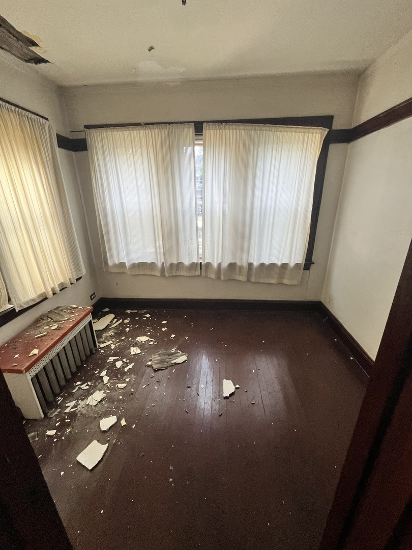 Residential Income in Chicago 3