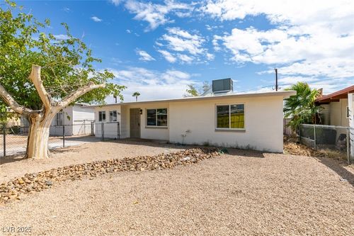 504 N Minnesota St, Las Vegas, NV, 89107-1827 | Card Image