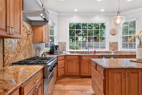 5490 Hampstead Way, Johns Creek, GA, 30097-1790 | Card Image