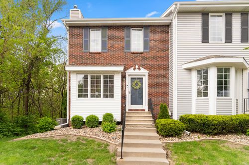5260 Meredith Dr, Des Moines, IA, 50310-2993 | Card Image