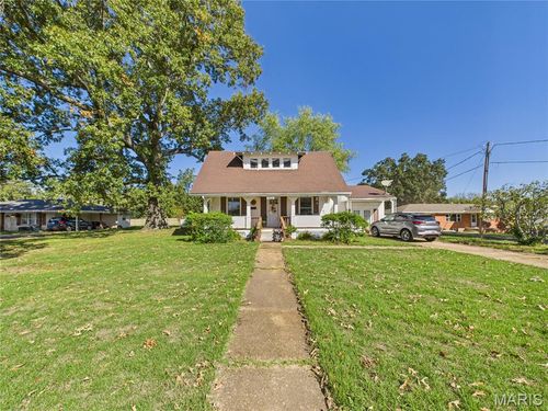 2203 Barron Rd, Poplar Bluff, MO, 63901-1907 | Card Image