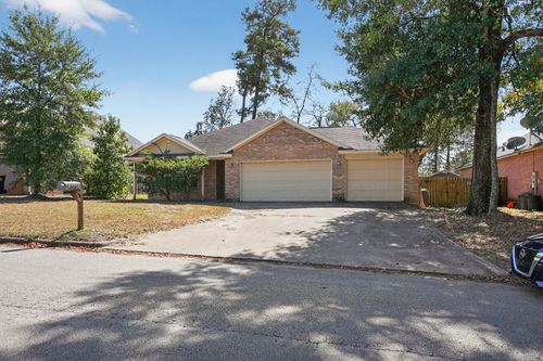 12040 Maverick Dr, Willis, TX, 77378-4811 | Card Image