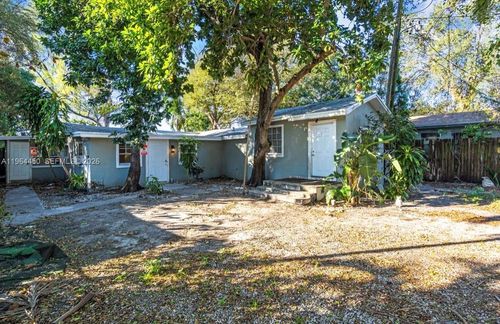 914 Nw 80th St, Miami, FL, 33150-3152 | Card Image
