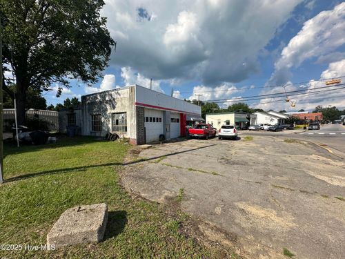 200 W Jefferson St, Jackson, NC, 27845-9433 | Card Image
