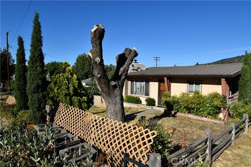 330 Herzog Blvd, Yreka, CA, 96097 | Card Image