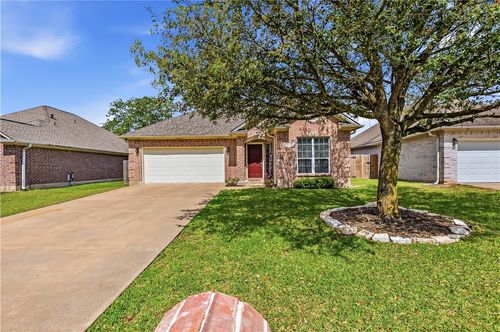 1011 Bougainvillea St, College Station, TX, 77845-5337 | Card Image