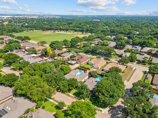 Aerial perspective of suburban area | Image 27