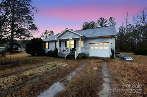 96 Conley Dr, Shannon, NC, 28386-6267 | Card Image