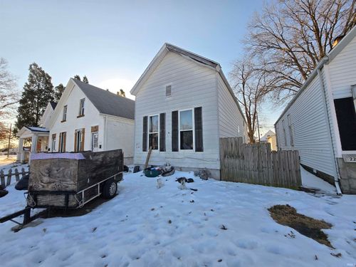 2218 W Iowa St, Evansville, IN, 47712-5204 | Card Image