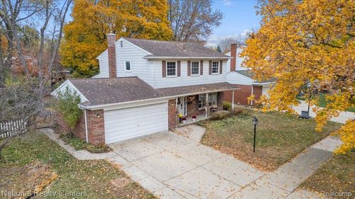 15215 Maxwell Ave, Plymouth, MI, 48170-2753 | Card Image