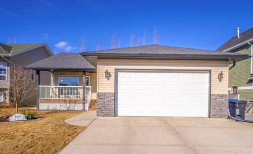 526 Carriage Lane Dr, Carstairs, AB, T0M0N0 | Card Image