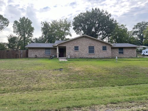701 N Saline St, Grand Saline, TX, 75140-1925 | Card Image