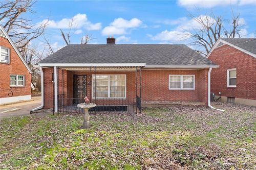 305 Knobloch Ave, Jeffersonville, IN, 47130-4431 | Card Image