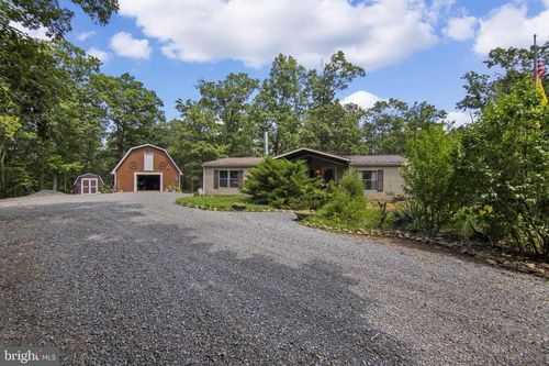 622 Haymaker Rd, HEDGESVILLE, WV, 25427-7000 | Card Image