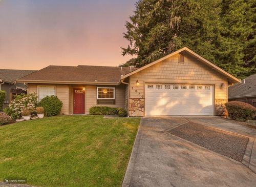 2070 Foxwood Dr, Eureka, CA, 95503-8942 | Card Image