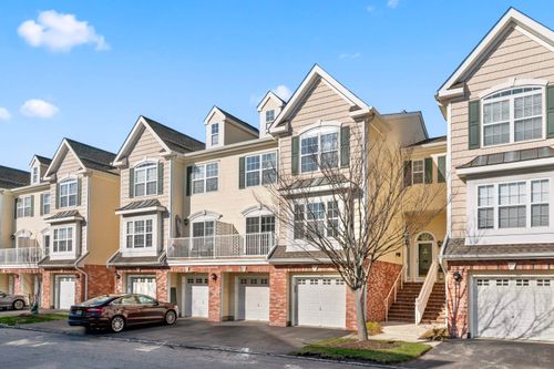 11-11 Bayside Dr, Bayonne, NJ, 07002-1278 | Card Image