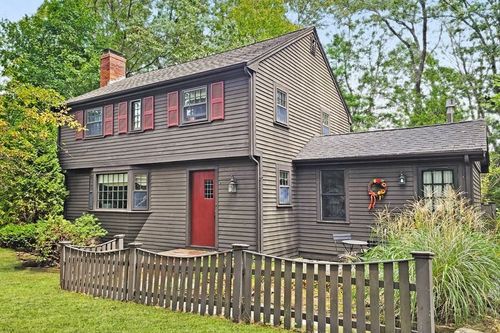 471 Pond St, Franklin, MA, 02038-2707 | Card Image