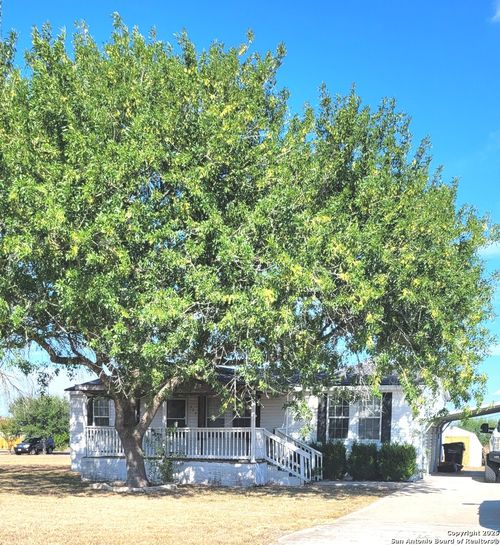 320 Grandview Dr, San Marcos, TX, 78666-2005 | Card Image