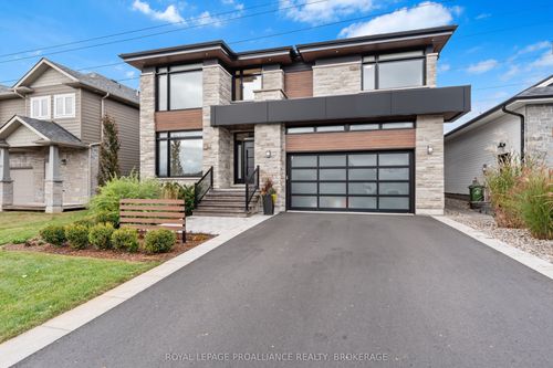 832 Windermere Dr, Kingston, ON, K7P0N5 | Card Image