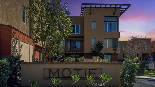 unit-100-422 W Route 66, Glendora, CA, 91740-4394 | Card Image
