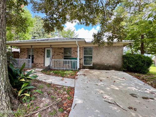 601 Spanish Acres Dr, Bay Saint Louis, MS, 39520-3219 | Card Image