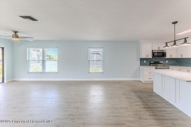 Great Room | Image 11