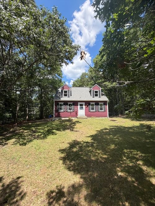 38 Sandy Beach Rd, Plymouth, MA, 02360-3283 | Card Image
