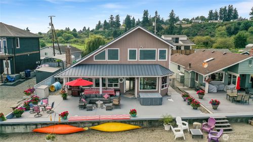 4019 Priest Point Dr Ne, Tulalip, WA, 98271-7334 | Card Image