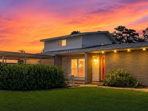 9538 Kerrwood Ln, Houston, TX, 77080-5319 | Card Image