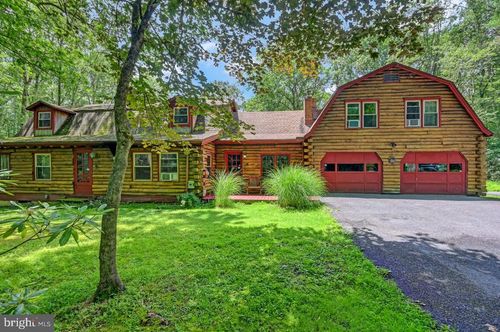 217 Lower Valley Dr, Kunkletown, PA, 18058-7977 | Card Image