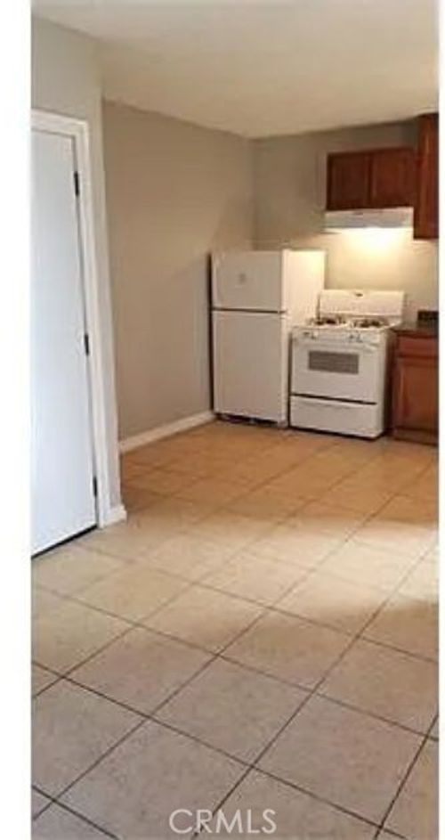 4-740 W 82nd Street, Los Angeles, CA, 90044 | Card Image