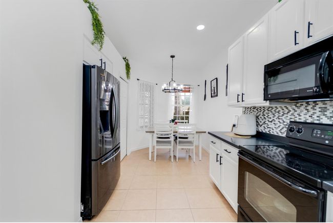 14190 Fall Creek Court, House other with 2 bedrooms, 2 bathrooms and null parking in Naples FL | Image 11