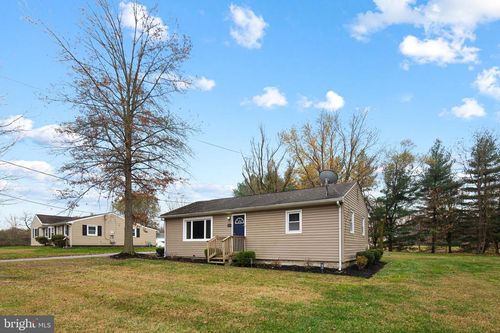 1056 Grears Corner Rd, TOWNSEND, DE, 19734-9534 | Card Image