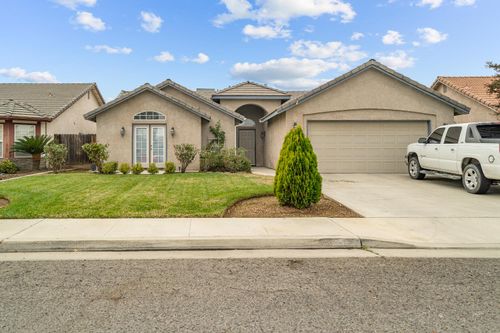 1307 Patsy St, Porterville, CA, 93257-8857 | Card Image