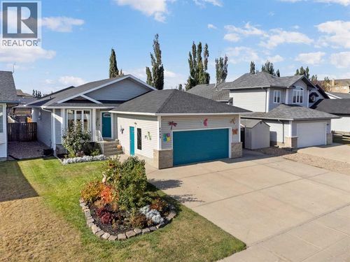 4000 67 Ave, Lloydminster, AB, T9V3G8 | Card Image