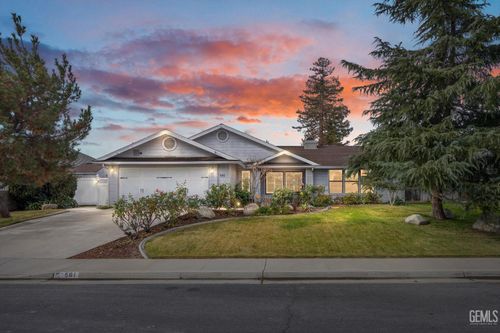 501 Reed St, Bakersfield, CA, 93314-4817 | Card Image