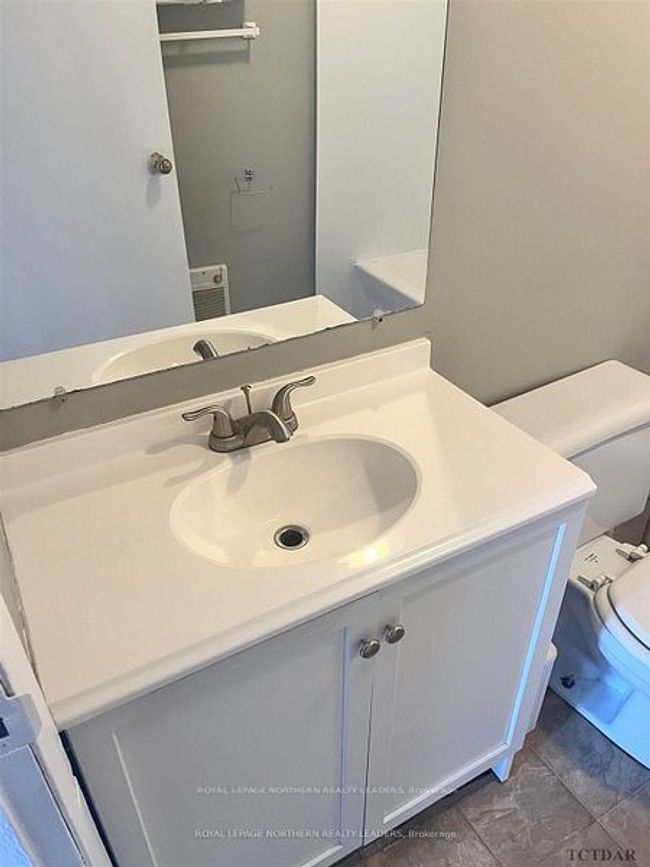 131 Sixth Ave, Home with 5 bedrooms, 2 bathrooms and 1 parking in Timmins ON | Image 8