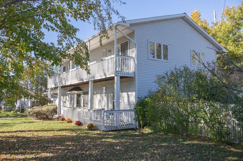 408 Beach Ct, New Buffalo, MI, 49117-1098 | Card Image