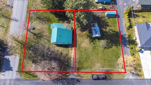 323 E D St, Deer Park, WA, 99006-5223 | Card Image