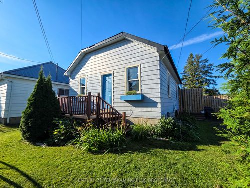 218 Haliburton Ave W, New Liskeard, ON, P0J1P0 | Card Image