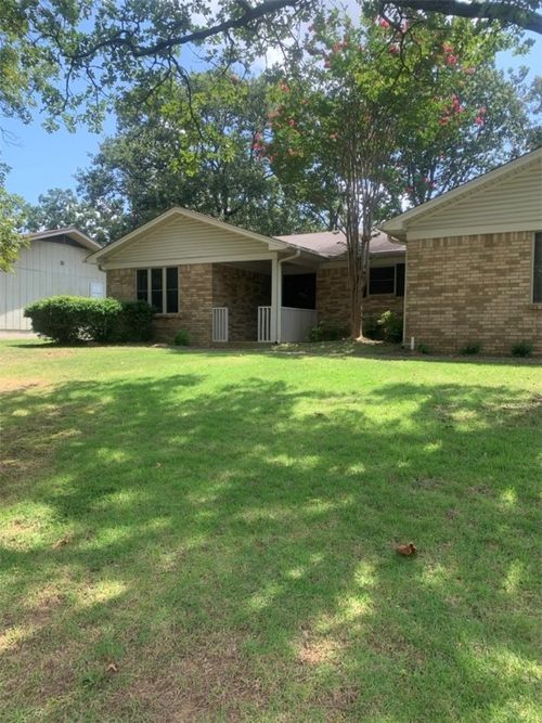 8906 Patricia Lynn Ln, Sherwood, AR, 72120-3931 | Card Image