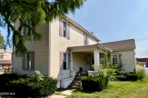 142 N Main St, Swanton, OH, 43558-1032 | Card Image