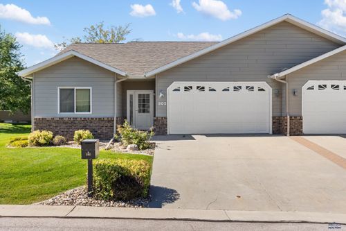 302 Windsor Ct, Spearfish, SD, 57783 | Card Image