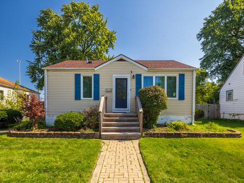 17519 Community St, Lansing, IL, 60438-2012 | Card Image