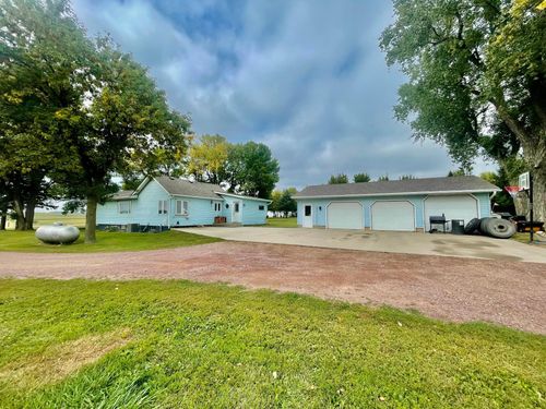 32540 Paul Ave, Worthington, MN, 56187-6246 | Card Image