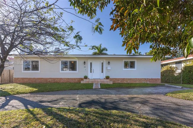 300 187 Th St, House other with 3 bedrooms, 2 bathrooms and null parking in Sunny Isles Beach FL | Image 38