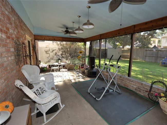 Covered patio | Image 27