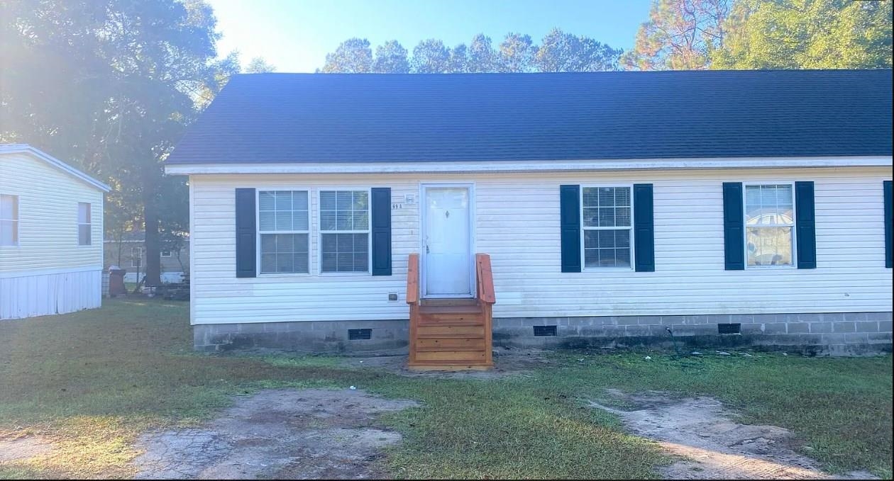 Buckskin Cir, Midway, FL 32343