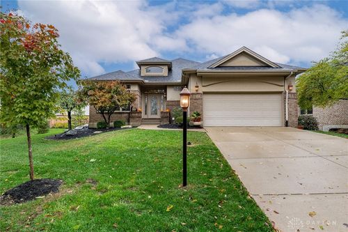 981 Eagle Run Dr, Dayton, OH, 45458-4093 | Card Image