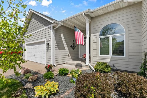 833 Southcross Dr E, Burnsville, MN, 55306-6399 | Card Image